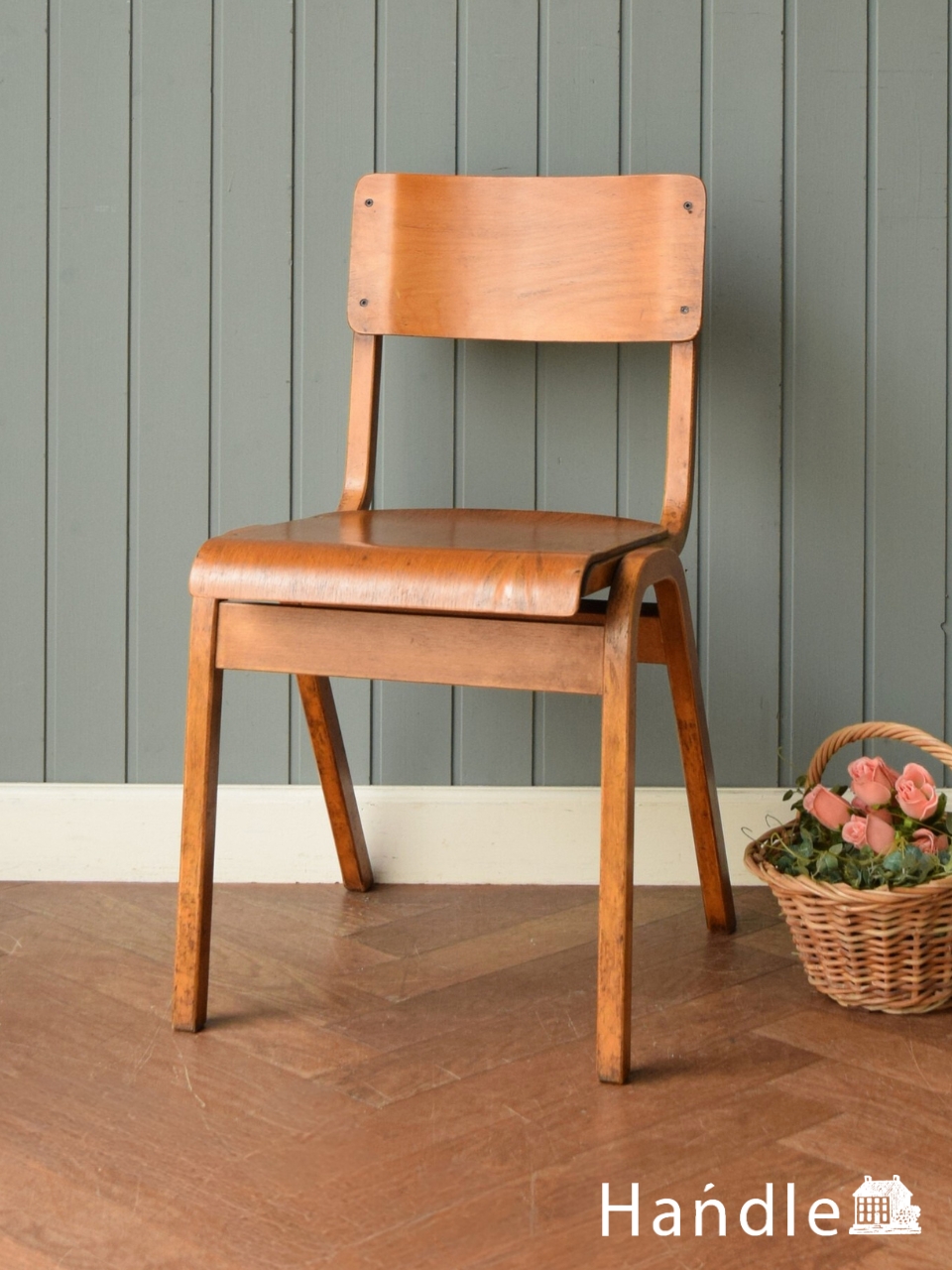 イギリスのオシャレなアンティークのイス、木製のキッチンチェア(k-687