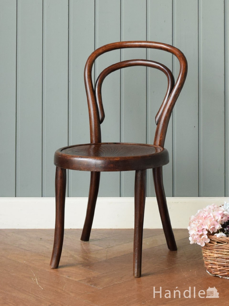 ダブルループの編み座のアンティークチェア、木製のベントウッド（トー
