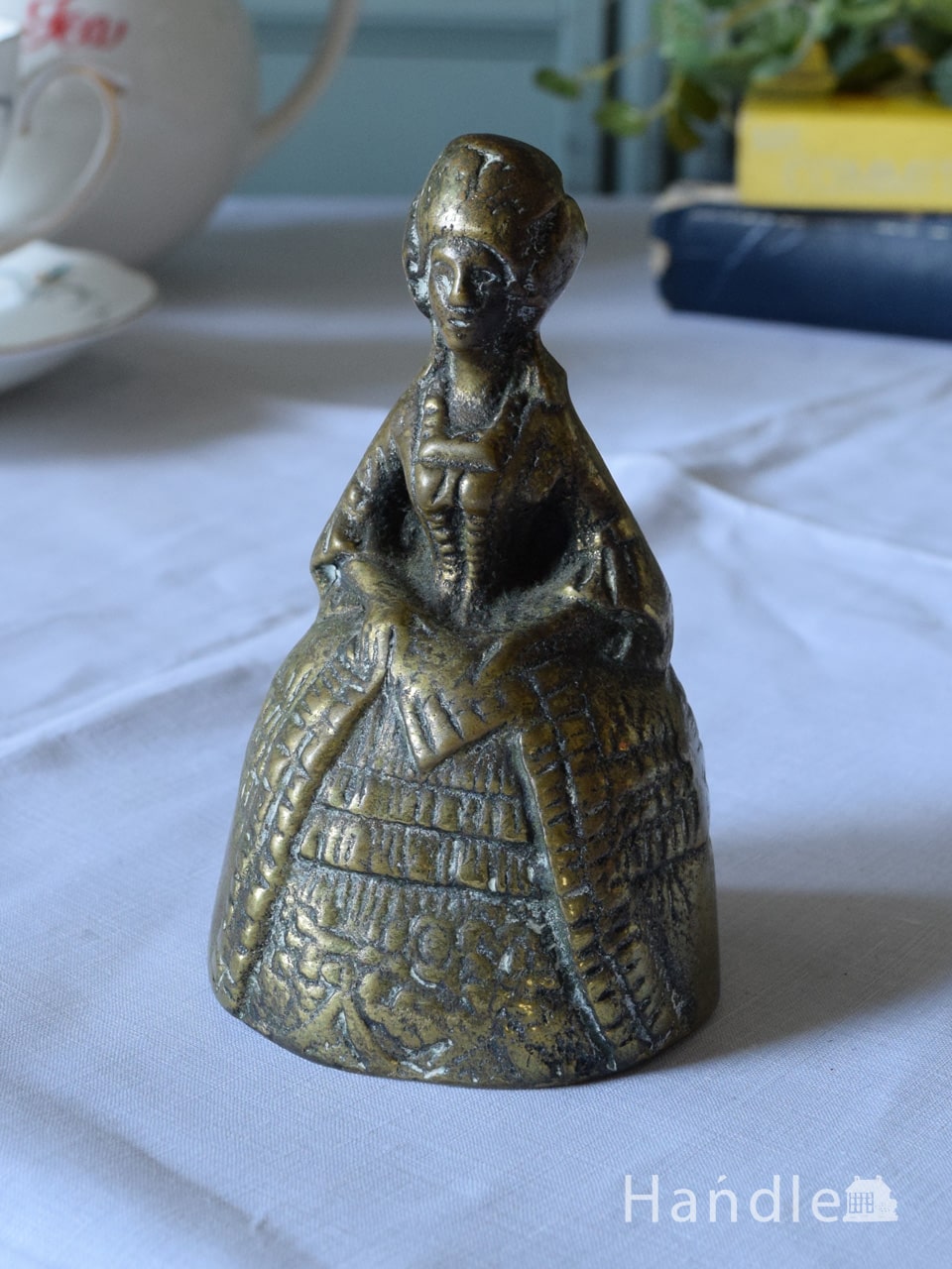 英国で見つけたアンティークの真鍮雑貨、天使×ハープの真鍮ベル(m-6388