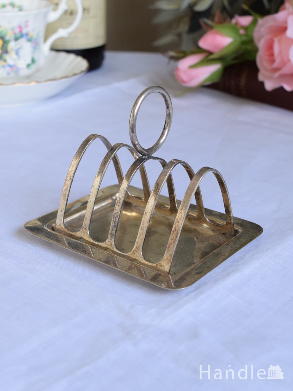 英国の朝食に欠かせないシルバープレートの食器、写真立てに使える