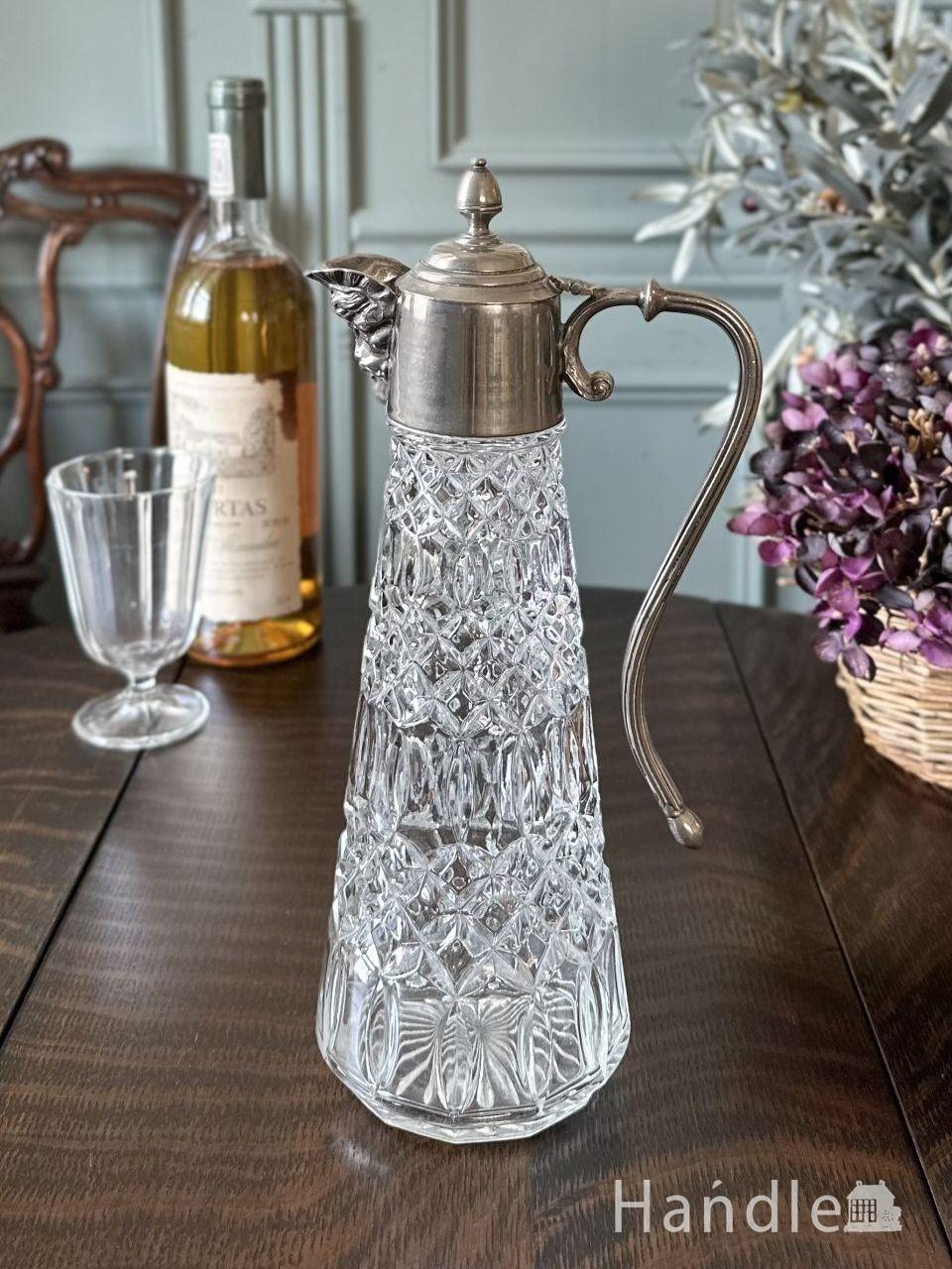 英国アンティークガラスの美しいデキャンタ、注ぎ口がおしゃれなプレス