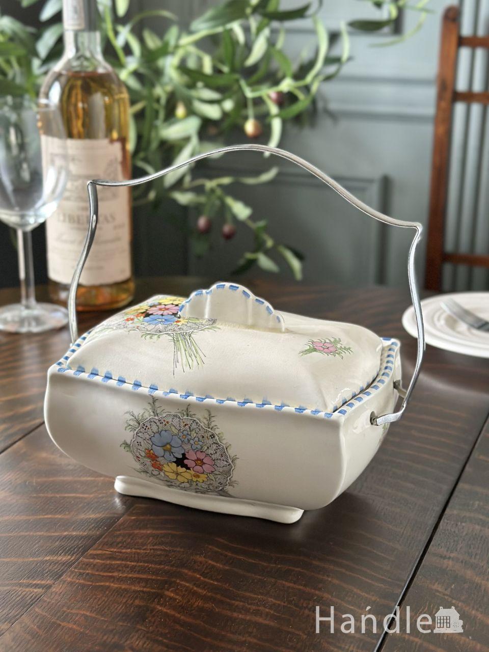 アンティークのジャスパーウェア、エンジェルのウェッジウッドトレイ