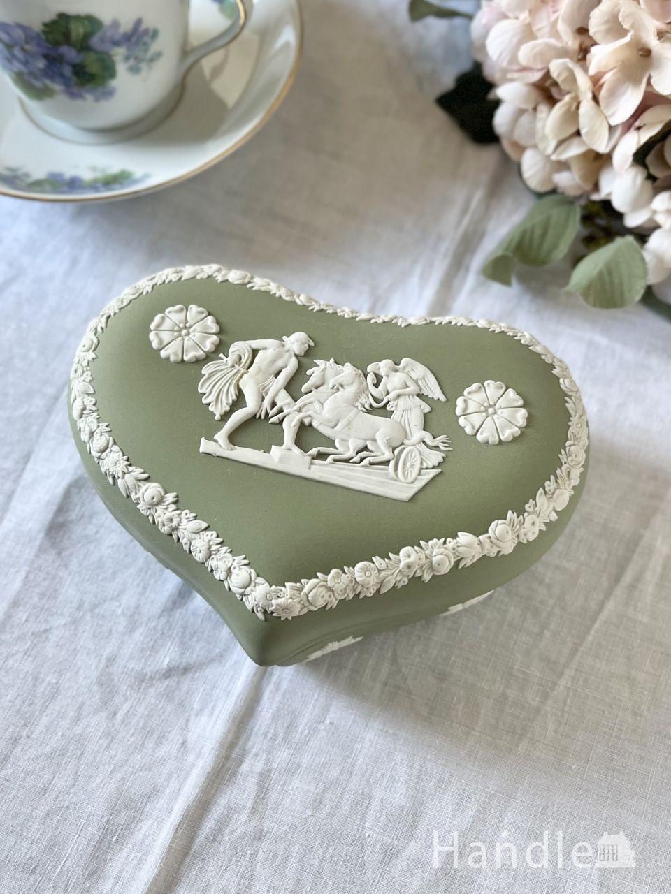 フランスで見つけたアンティークリモージュの器、ふんわり描かれた花柄