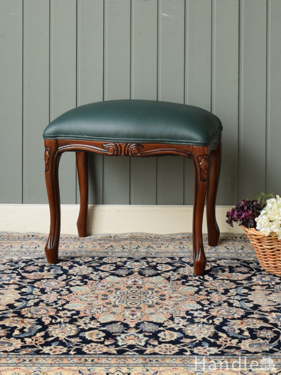 フランスから届いたアンティーク調の椅子、シャビーシックでおしゃれな