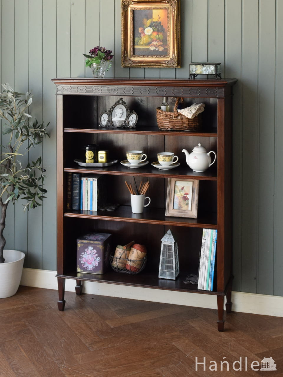 英国スタイルのアンティーク家具、オープン棚のブックシェルフ（本棚