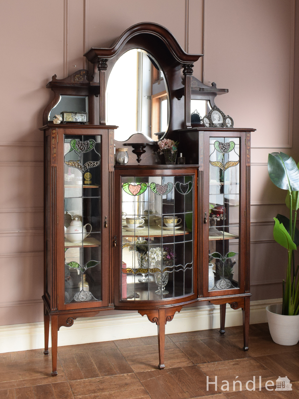 カッコいいアンティークのフランス家具、ブラックペイントのガラス