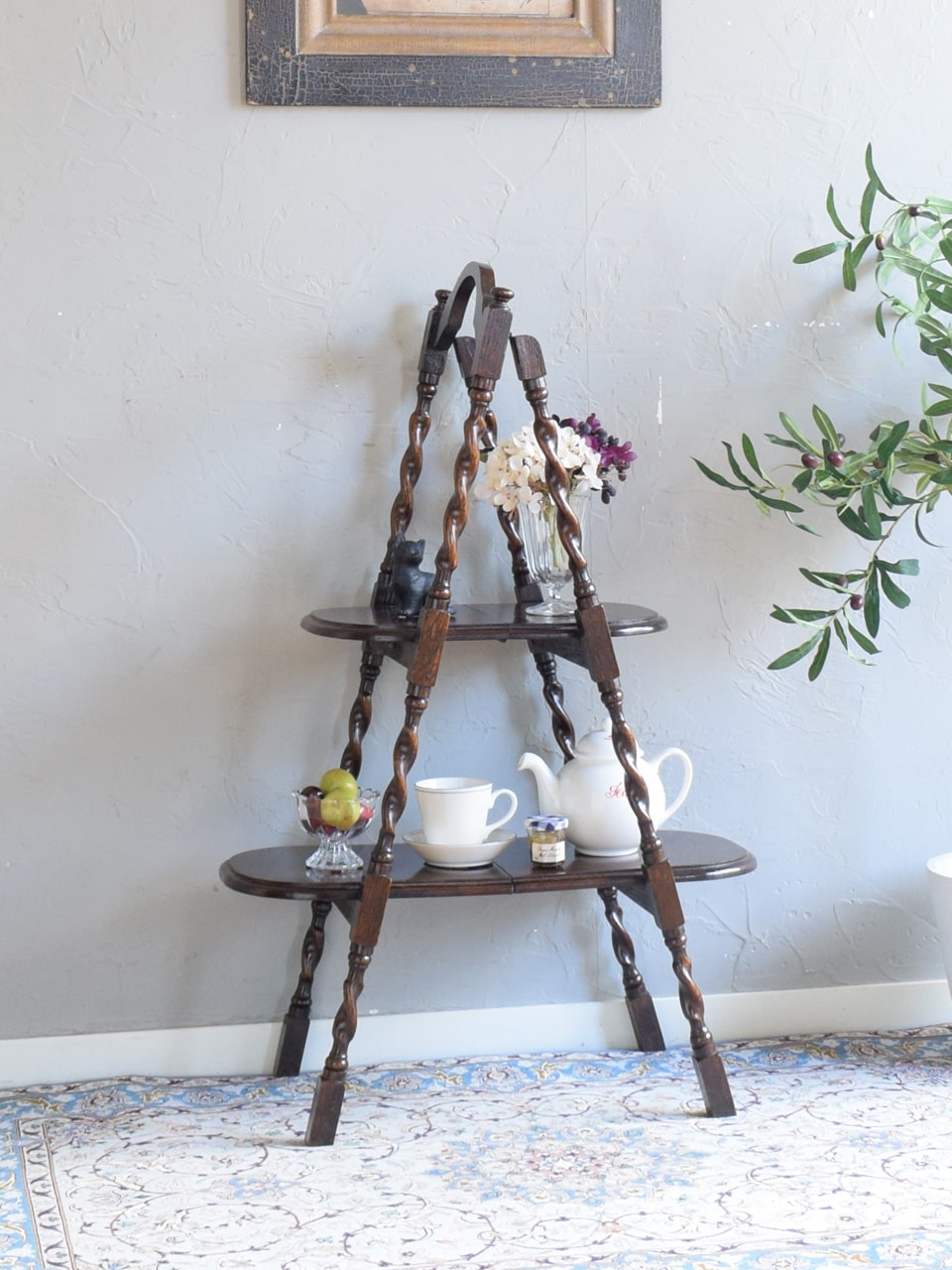 折り畳み式の英国アフタヌーンティー用の家具、美しいツイストの