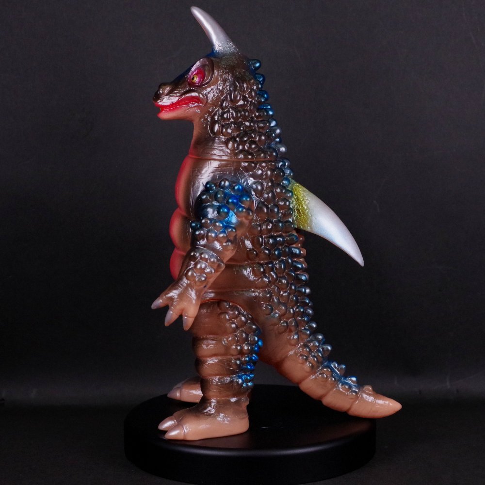 6月14日(金)より販売開始】【ブルマァク】ブラックギラス/レッドギラス