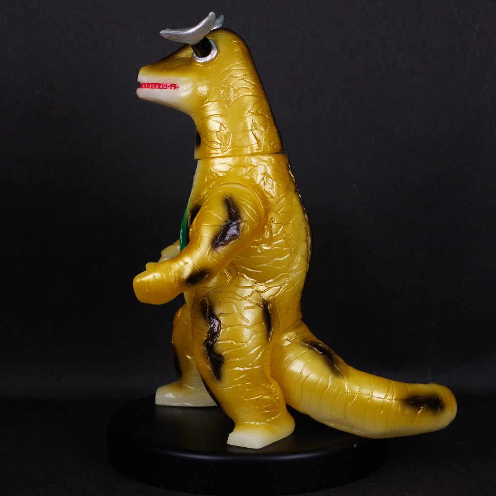 1月30日(火)12時より受注受付開始】【ブルマァク】エレキング(蓄光