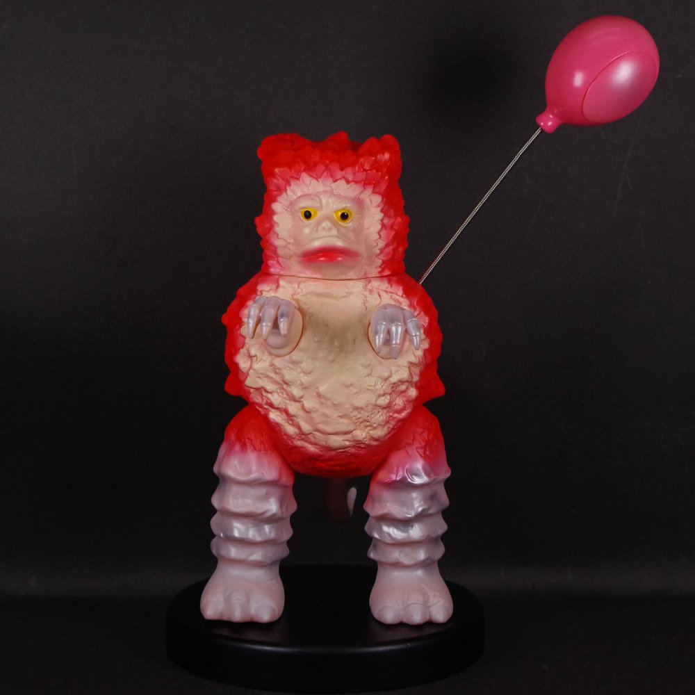 11月4日(月・祝)より販売開始】【ブルマァク】カネゴン(ゴールド)/風船