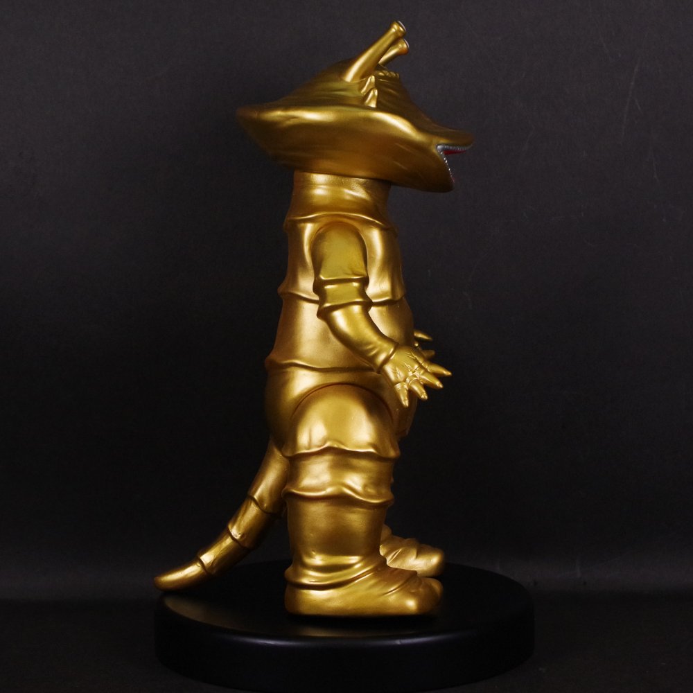 11月4日(月・祝)より販売開始】【ブルマァク】カネゴン(ゴールド)/風船