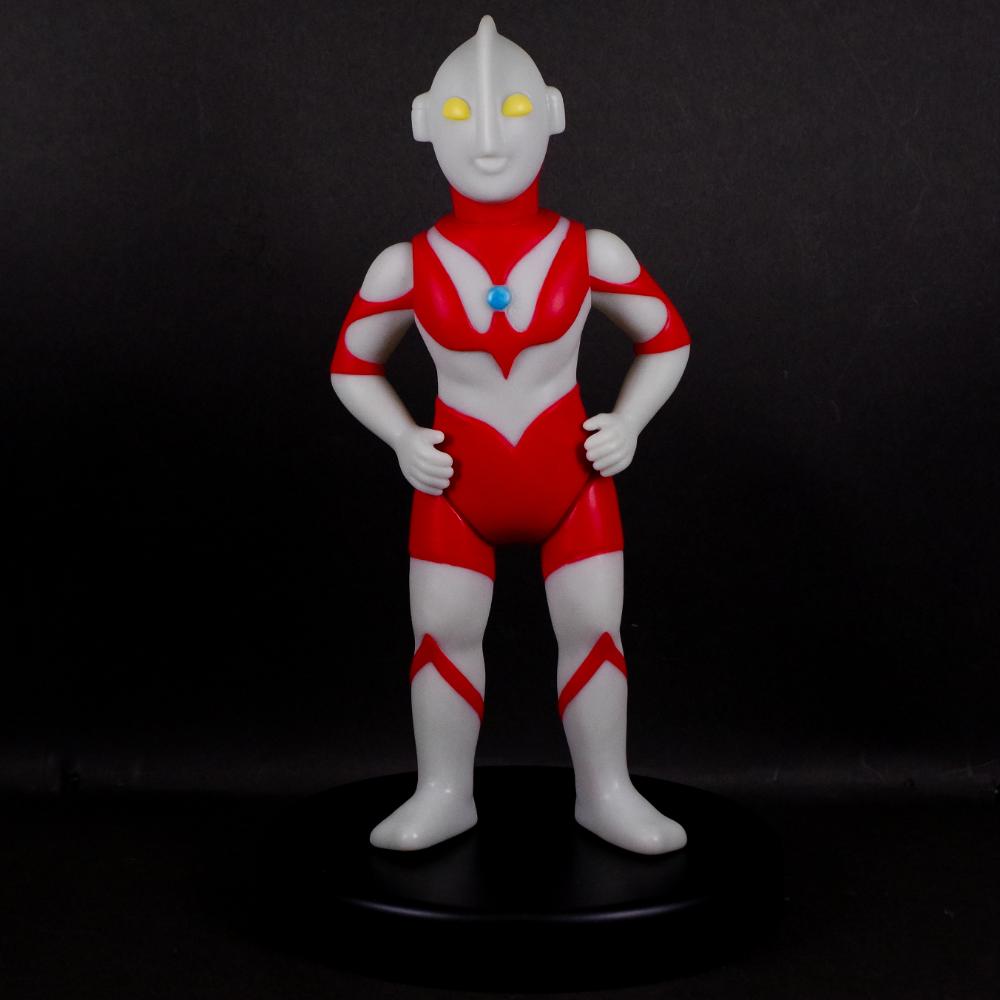 10月27日(日)より販売開始】【マルサン】ウルトラマン350(マットグレー