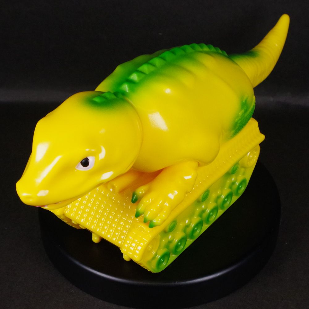 12月19日(木)より受注受付開始】【ELECTRIC TOYS】ウルトラ怪獣 リ