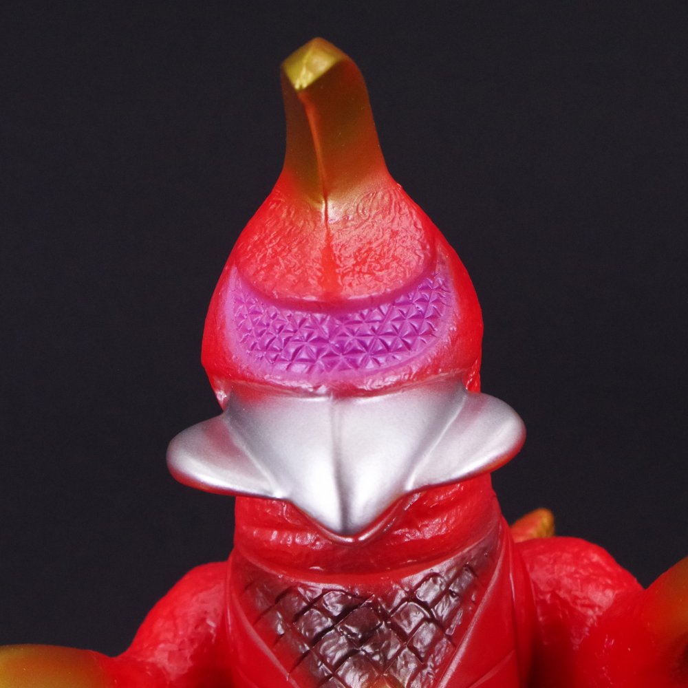 1月24日(金)より受注受付開始】【ブルマァク】ガイガン(レッド)が登場