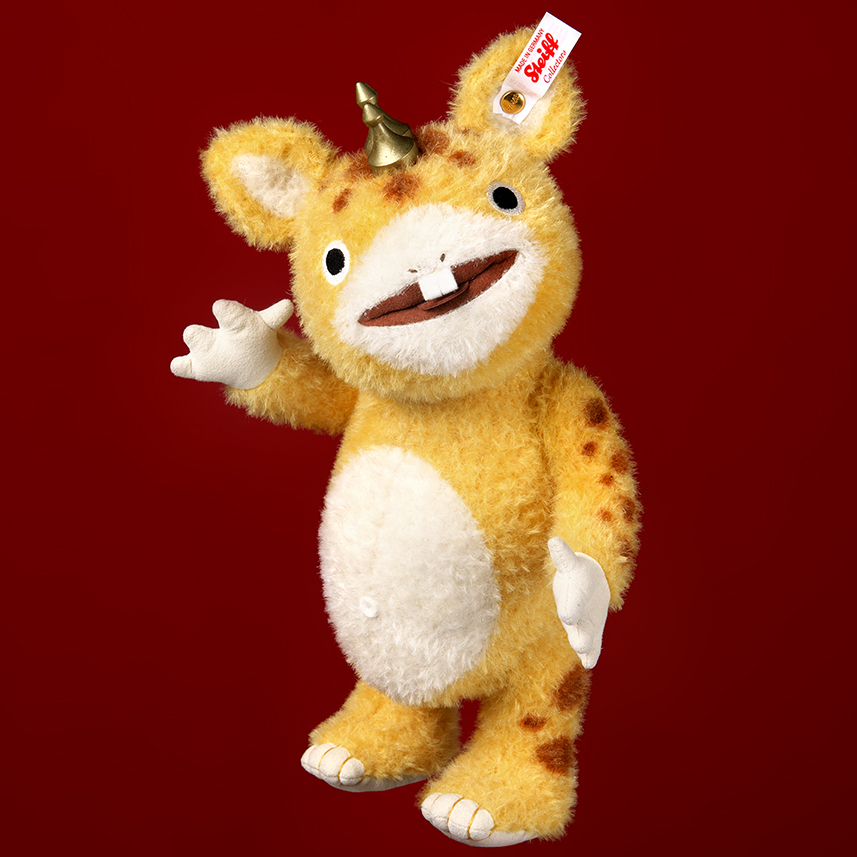 創業140周年を迎えたシュタイフ渾身の『快獣ブースカ』ぬいぐるみ