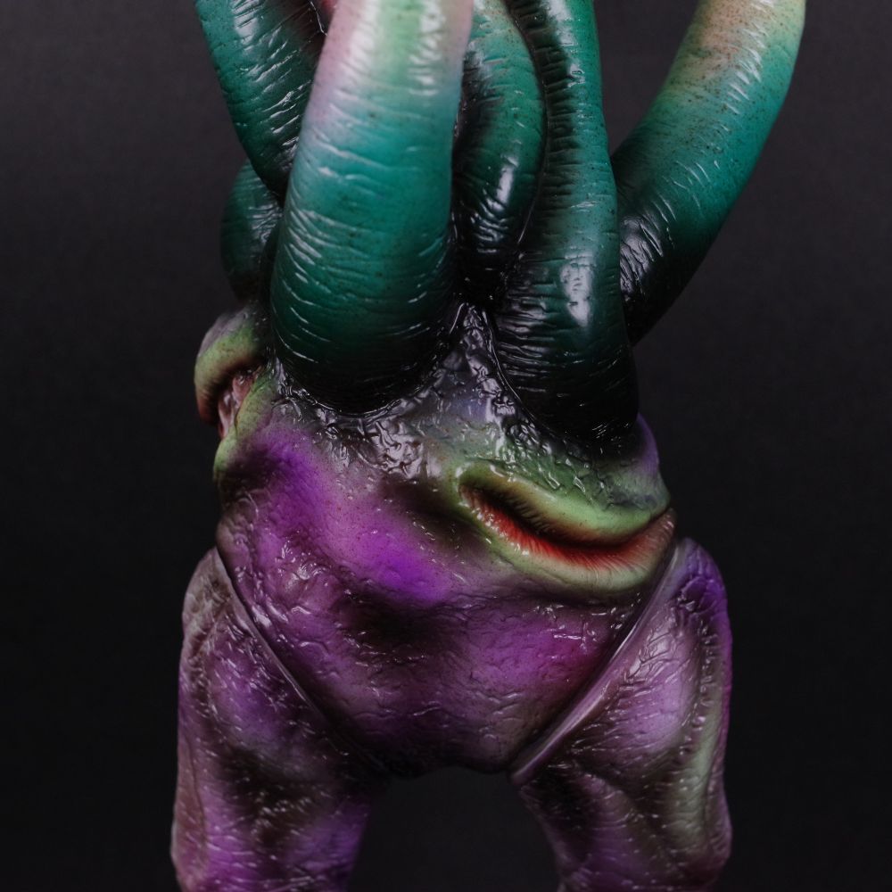 7月31日(月)18時より抽選開始】【ポゴナ造形】黒い仔ヤギ(かっこわらい