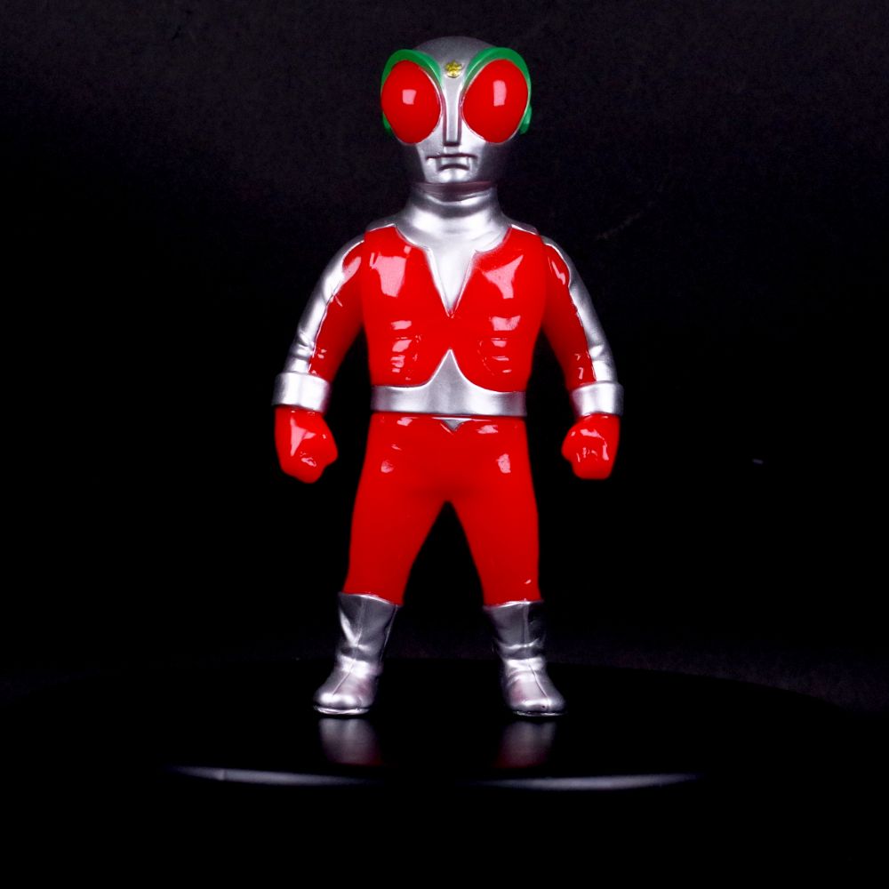 も*ん様 MAXTOY ウルトラマン ティガ パワータイプ 赤 ソフビ TTF