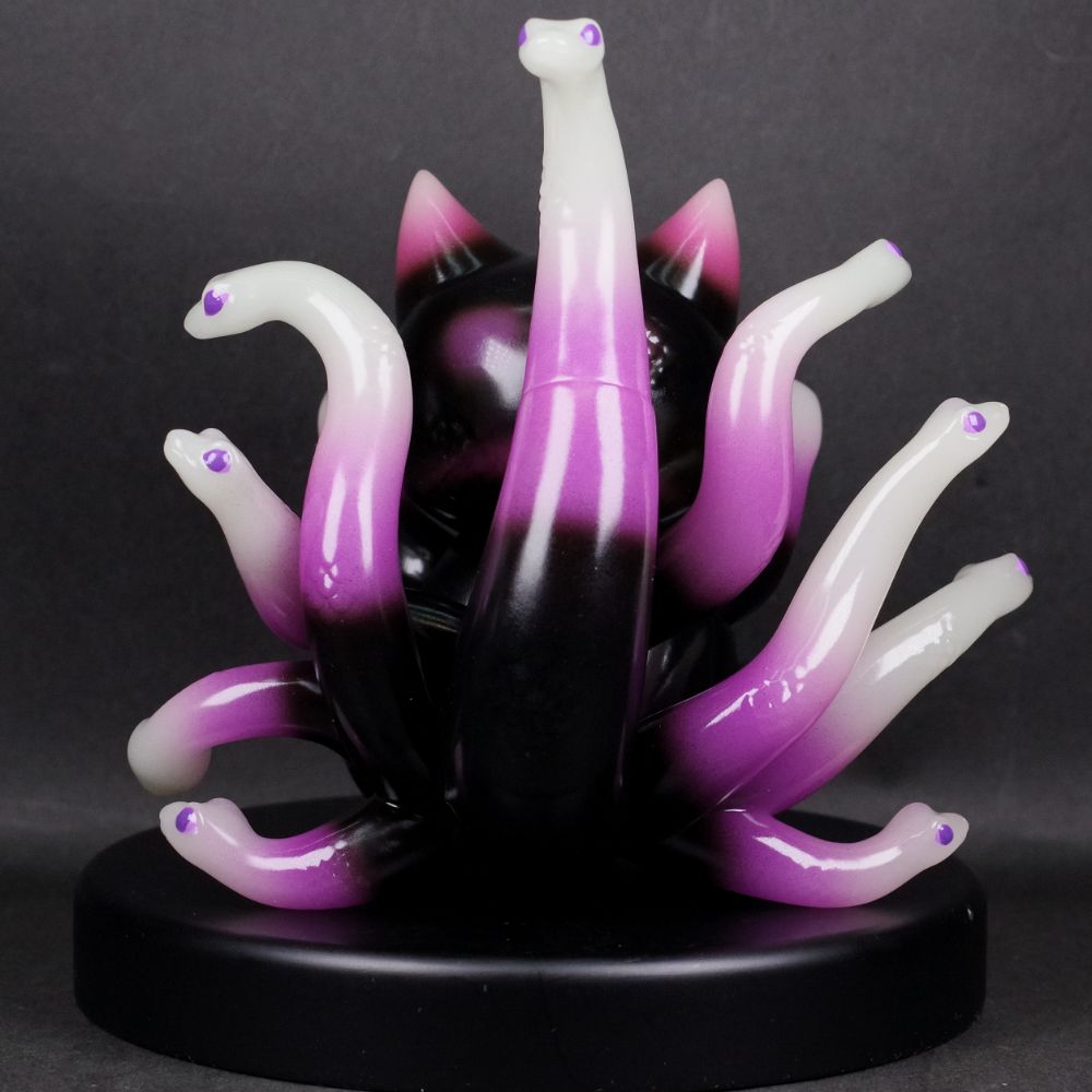 11月20日(月)18時より抽選開始】【MEOWWWTHRA】ニャスラ(蓄光パープル