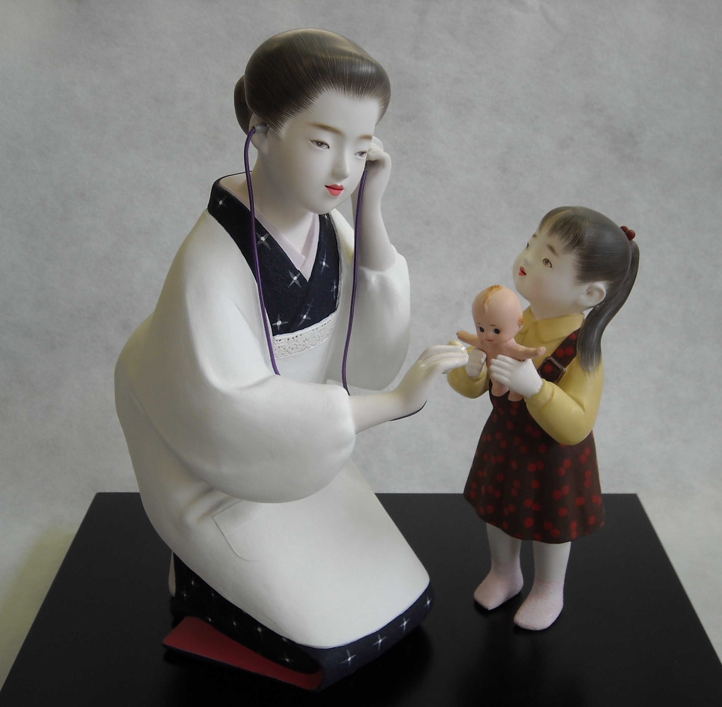 文夫の「母と子」① | 松尾吉将 博多人形工房