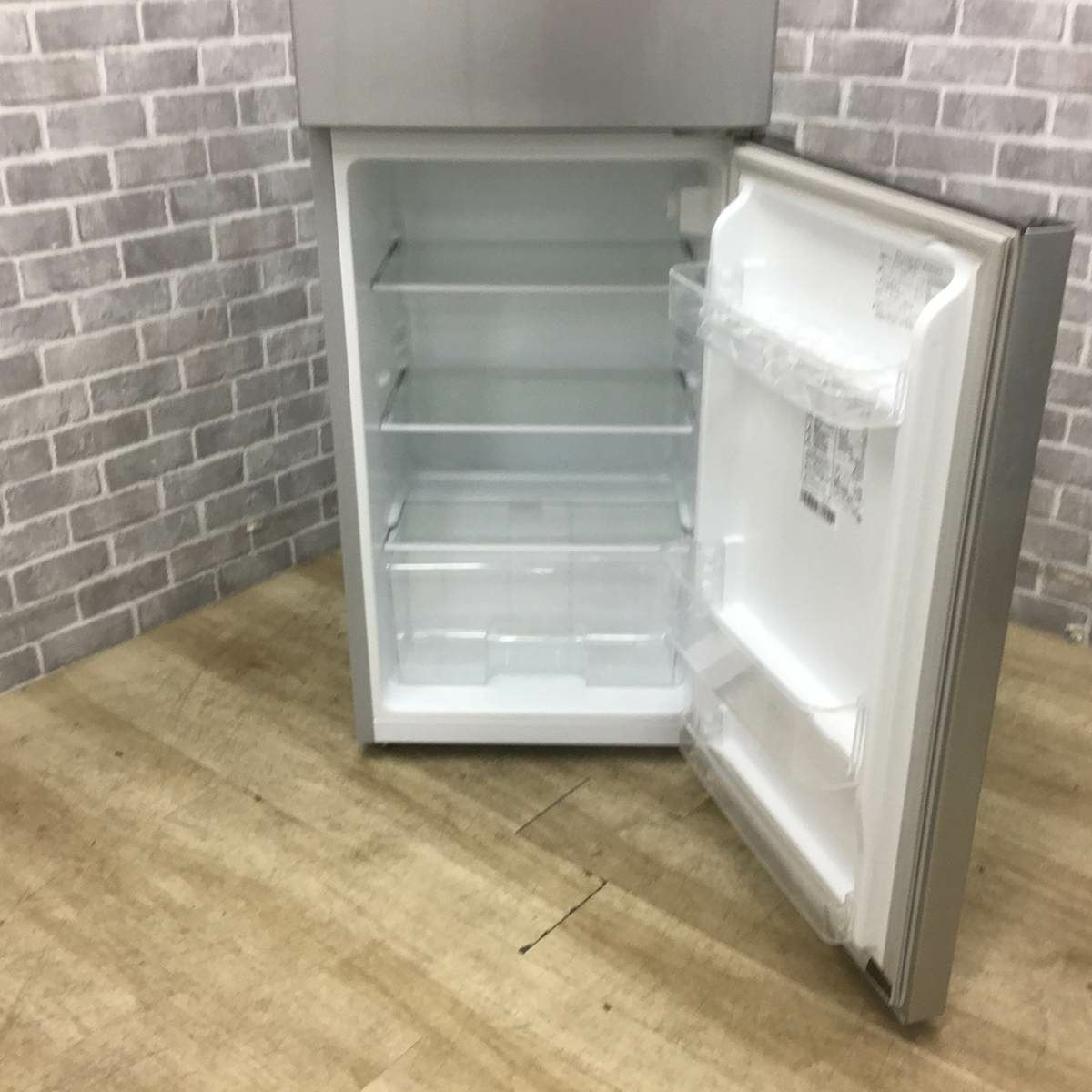 ハイセンス 冷蔵庫 2ドア 120L シルバー HR-B12AS 2019年製 | リユース