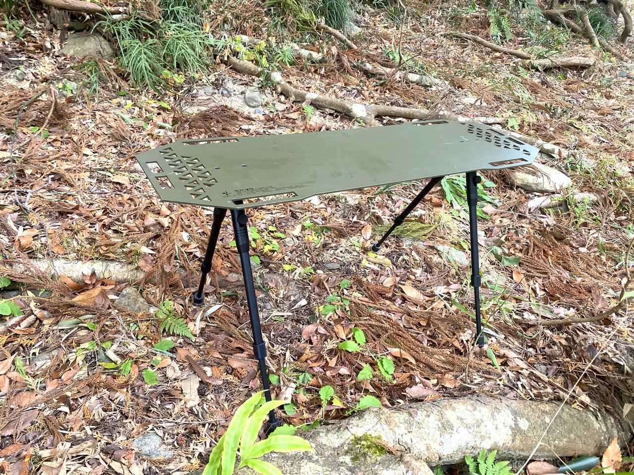 VENTLAXの焚き火サイドテーブル『VLAT-M70』は男心をくすぐる魅力が