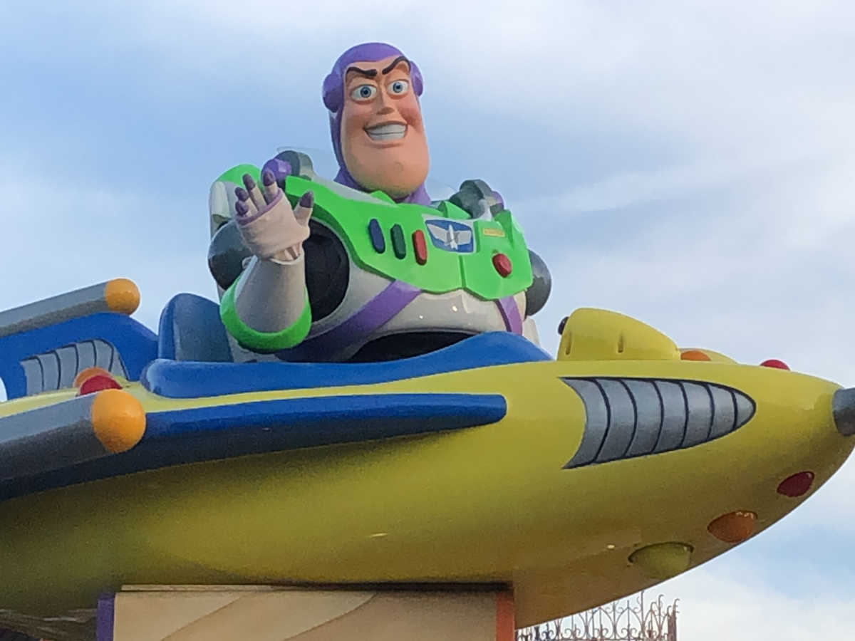 スペース・レンジャー！「トイ・ストーリー」シリーズの人気者♪バズ