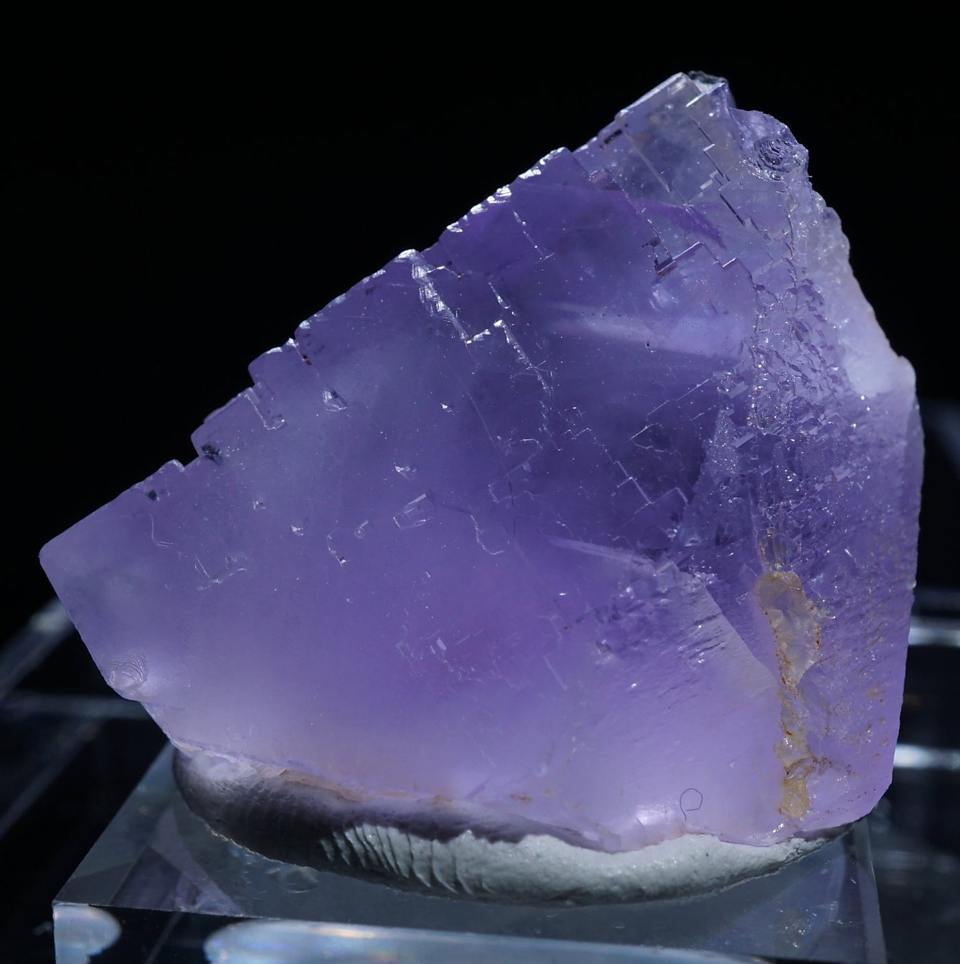 消える赤蛍光》スペイン ベルベス産 フローライト – 天然石ハッピーギフト