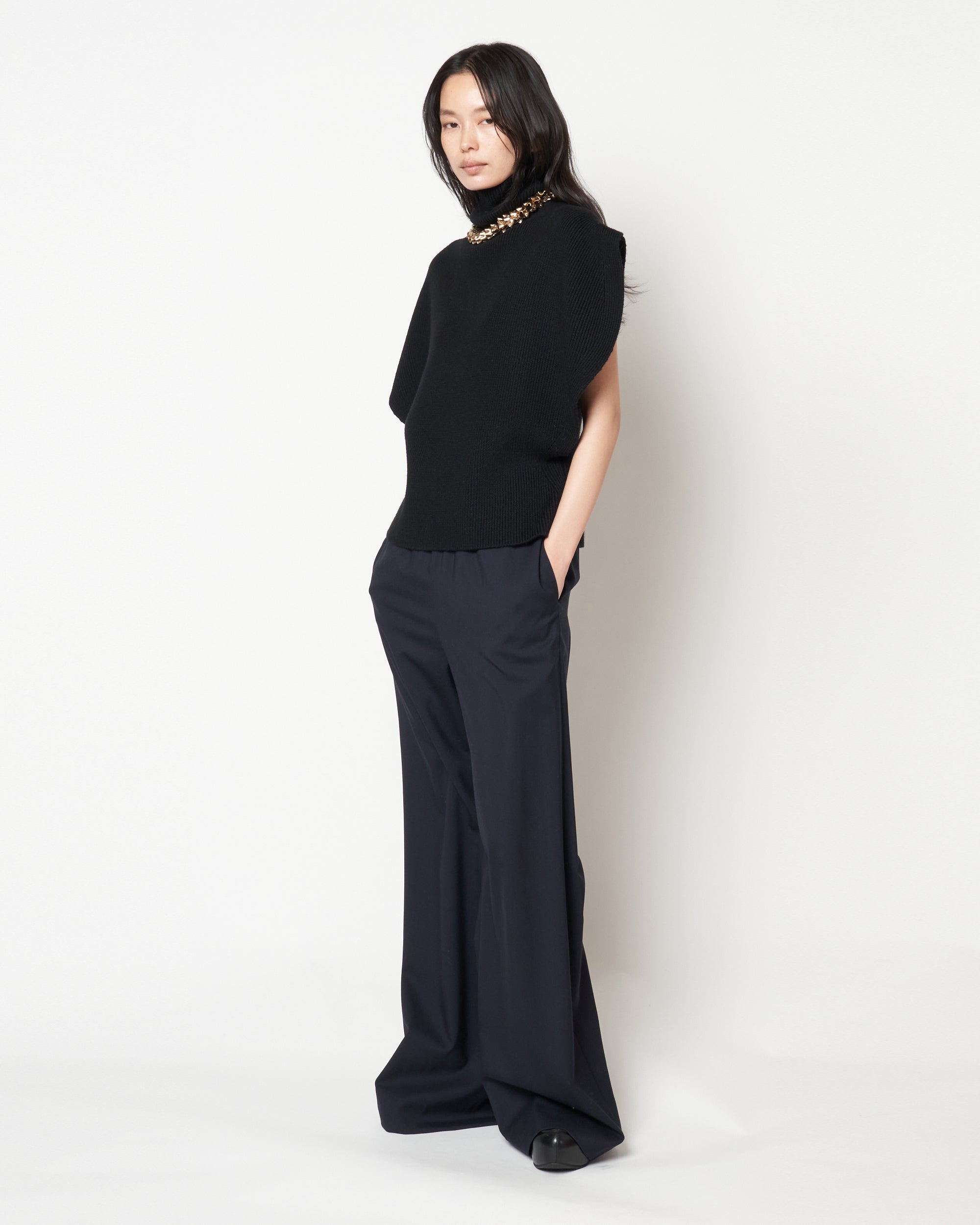 ISPARTA - WIDE SILHOUETTE WOOL TUCKED TROUSERS – HARUNOBUMURATA