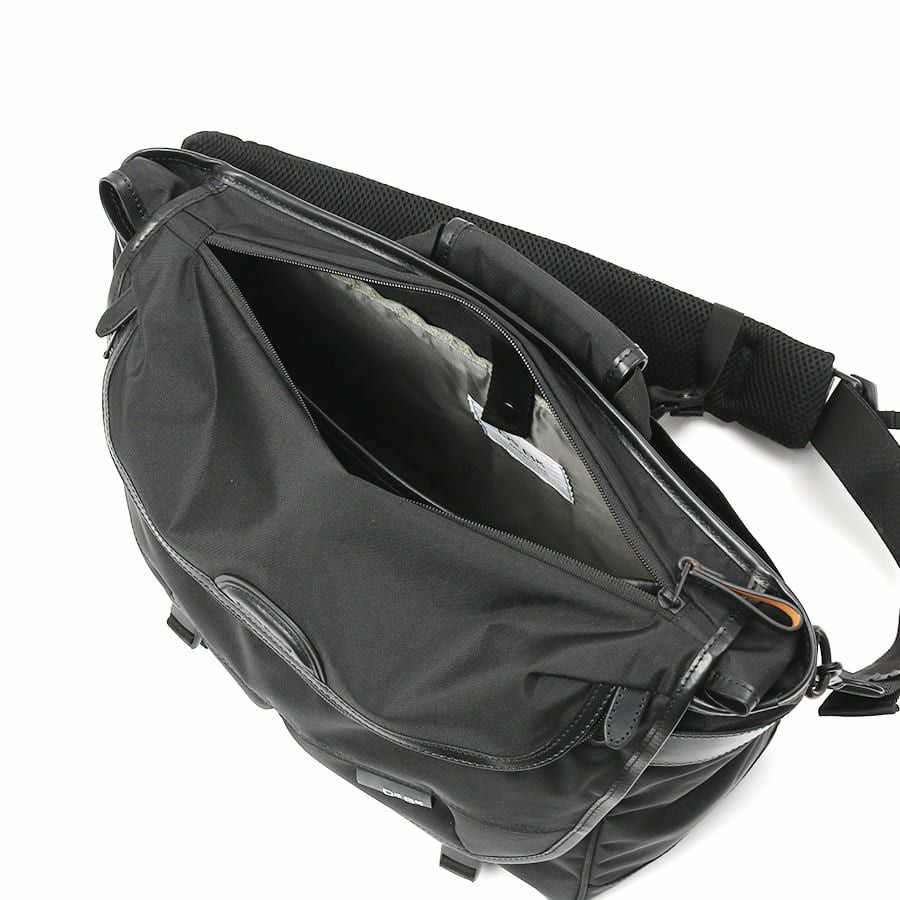 公式】 DSBK メッセンジャーバッグ MOONLIGHT OXTEX.×イタリアンレザー