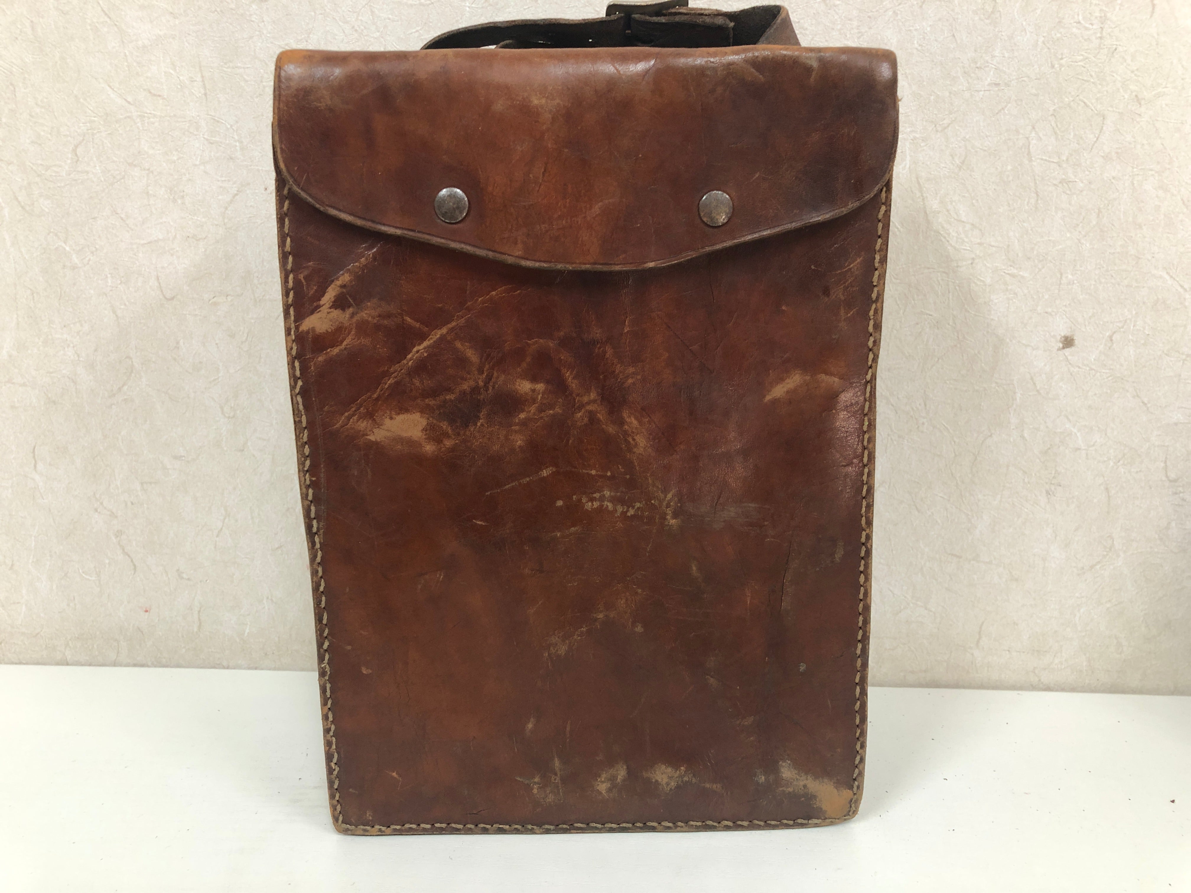 Y3922 Imperial Japan Army Leather Bag metal star mark Japanese WW2