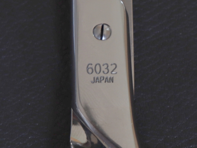 光 6032 HIKARI 美容師用 理容師用 トリマー用 中古セニング ハサミ屋