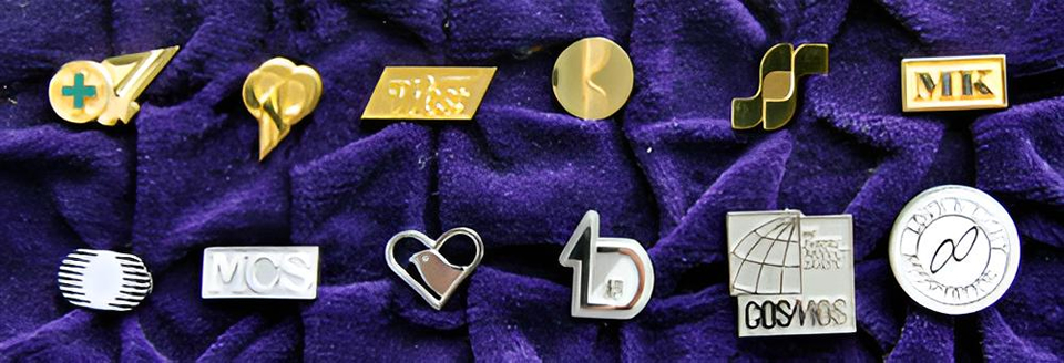 社章・記念バッジ・名札 | 三重県津市の旗・のぼり・幕・カップ