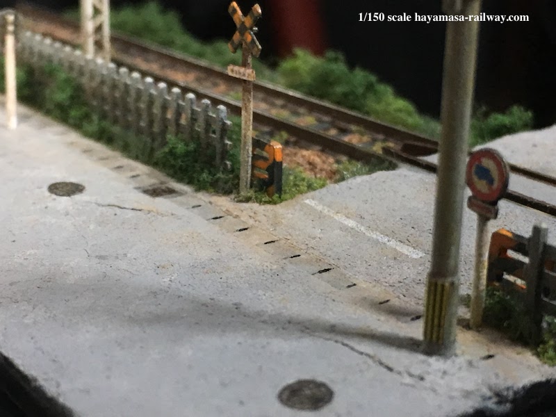 ミニジオラマ「踏切のある風景」 – はやまさ鉄道