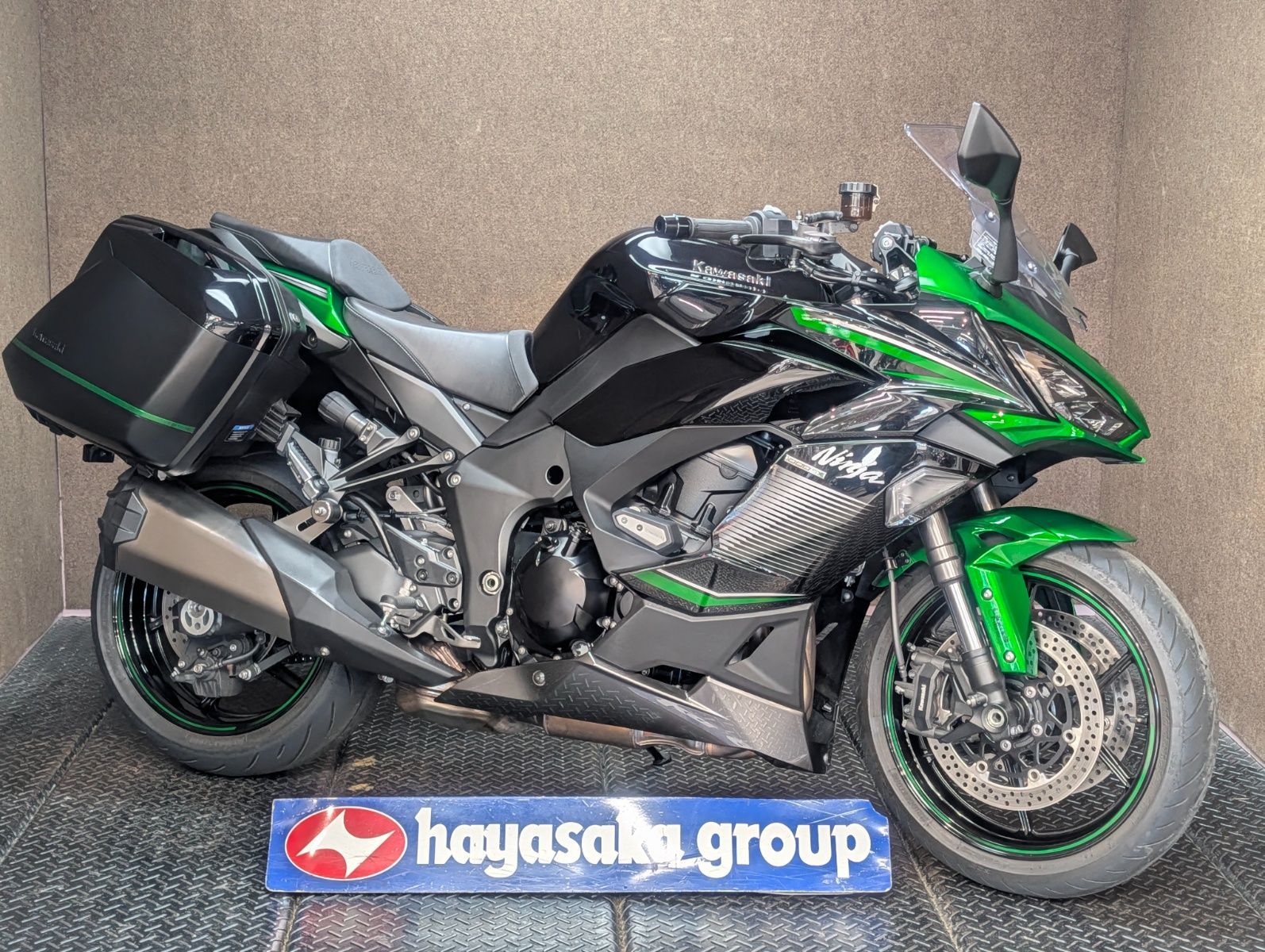 残り1台！次回入荷で最後の”Ninja ZX-4RRAnniversary Edition