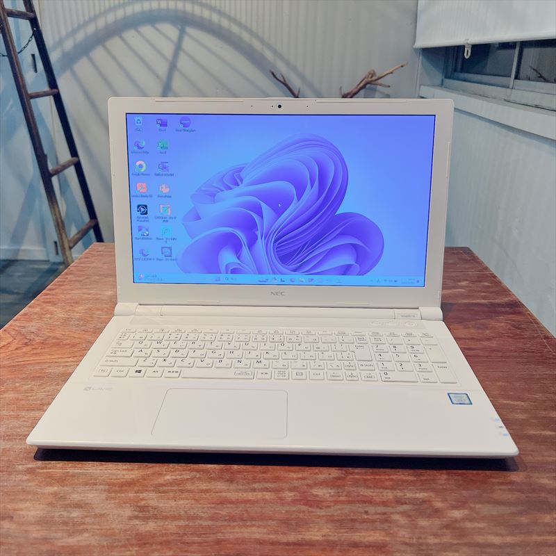 NEC Lavie NS600/H / 2017年8月製 / Core i7-7500U / メモリ16GB