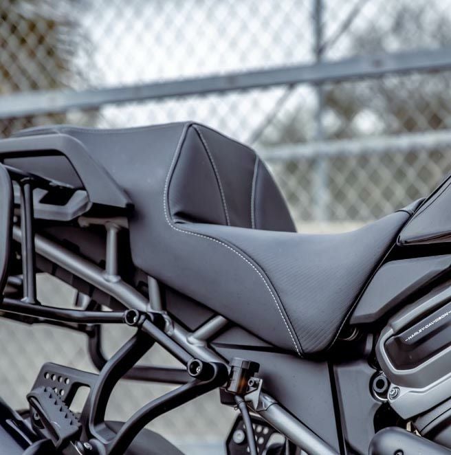 ハーレーPan America用 リーチ・ソロシート |ハーレーパーツ専門店 HD