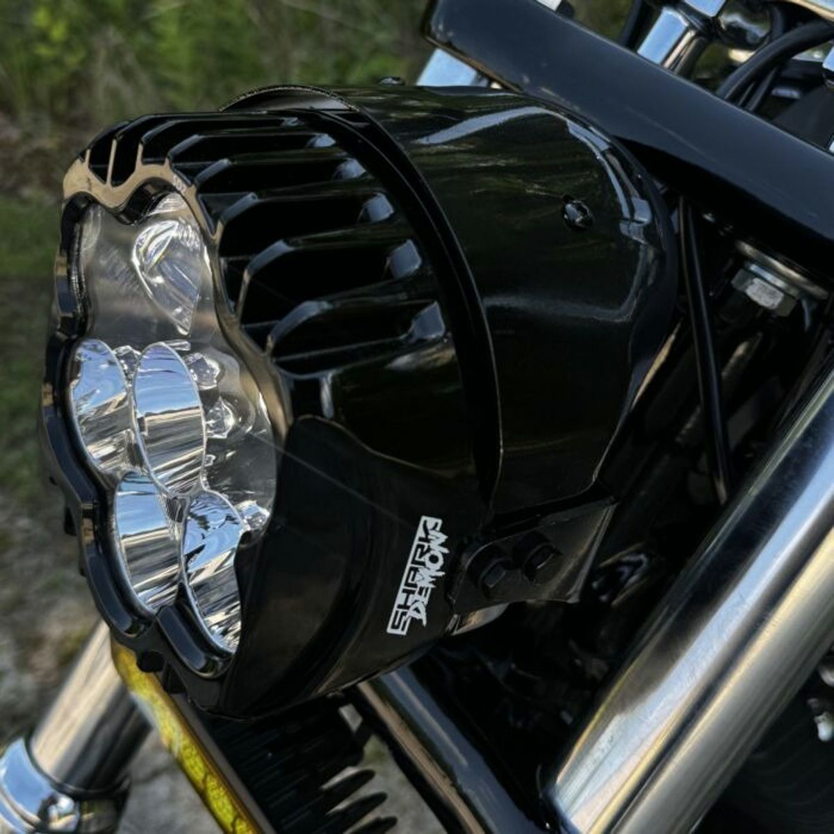 ダイナ、ソフテイル、スポーツスター、FXR Shark Demon 2 LEDヘッド