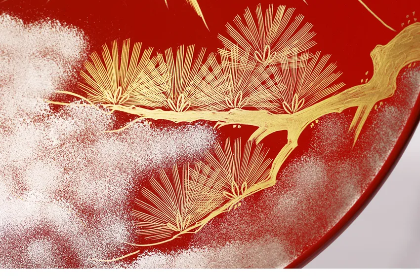 海外ギフト、還暦祝いにも】飾皿 富士に松 | 宮内庁御用達 漆器 山田