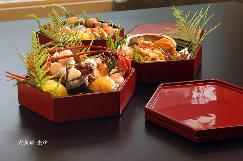 宮内庁御用達 漆器 山田平安堂】六角重 朱塗 | 漆器 山田平安堂 WEB本店