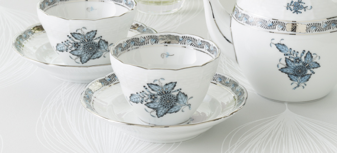 アポニー・ターコイズ・プラチナ