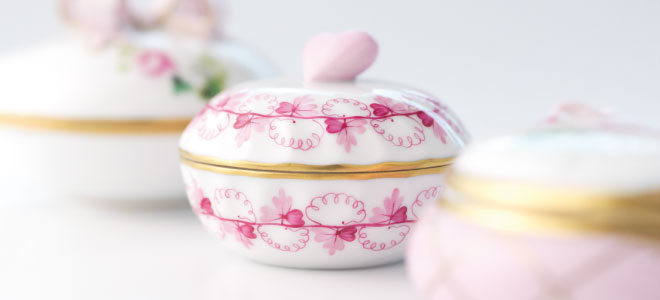 ビングオーグレンダール 白磁 コバルト 蓋物 ラウンドボックス ビング