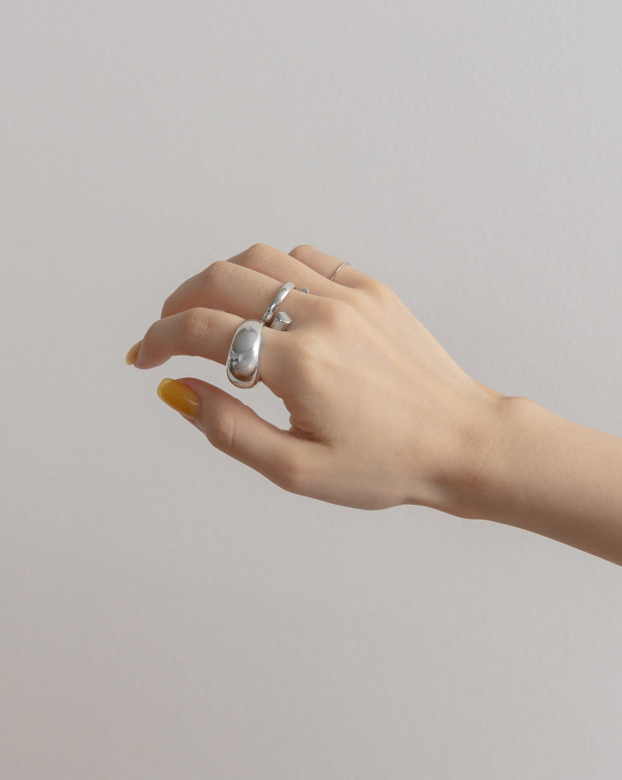ROUND PHOEBE RING – h'eres