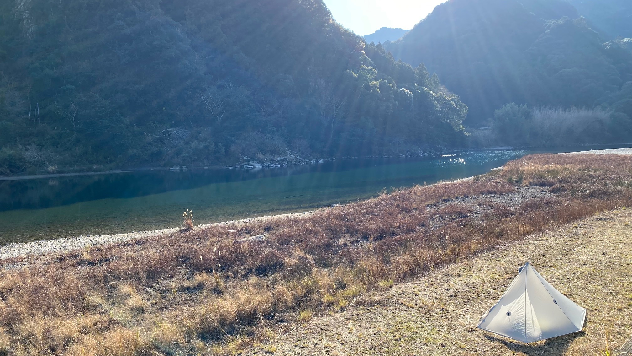 超軽量！高強度！防水！ 憧れの“DCF”を使ったULテント＆シェルター