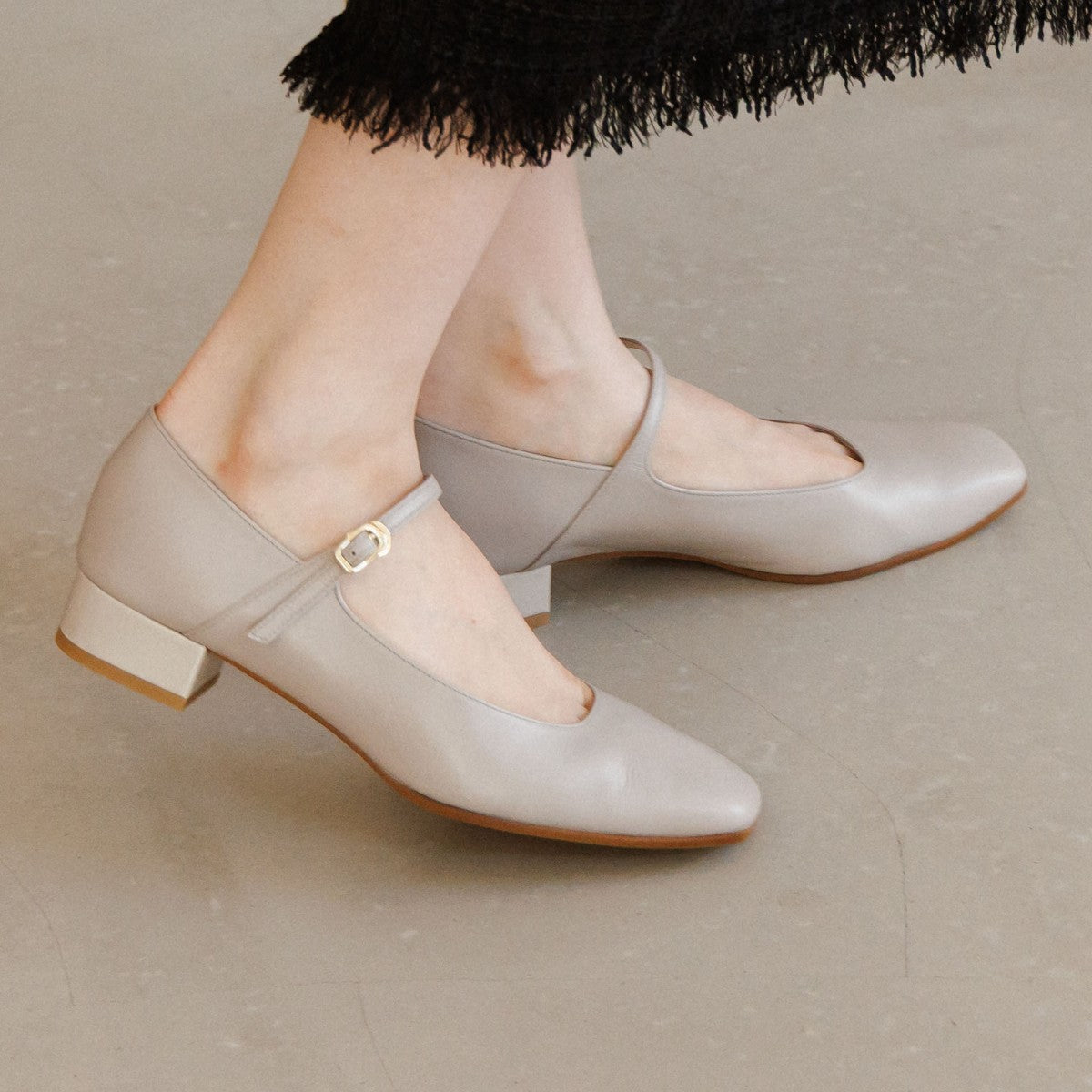 26SS新色追加】スクエアトゥメリージェーンパンプス/651111