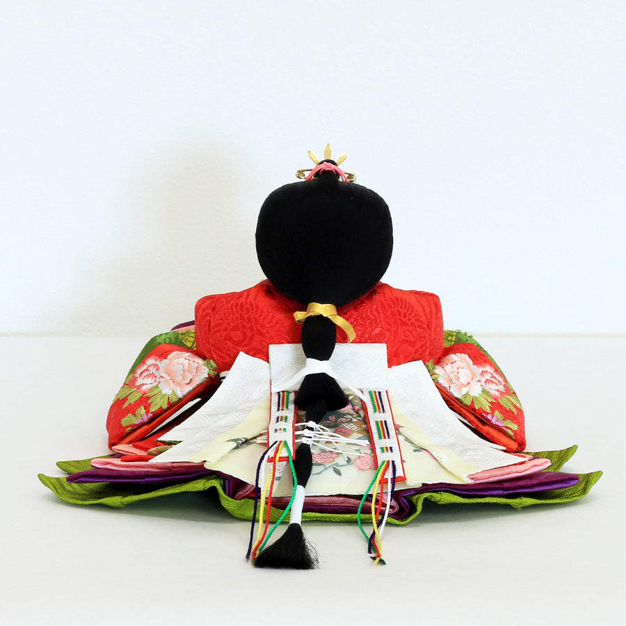A small, elegant and storable doll for the Hinamatsuri festival