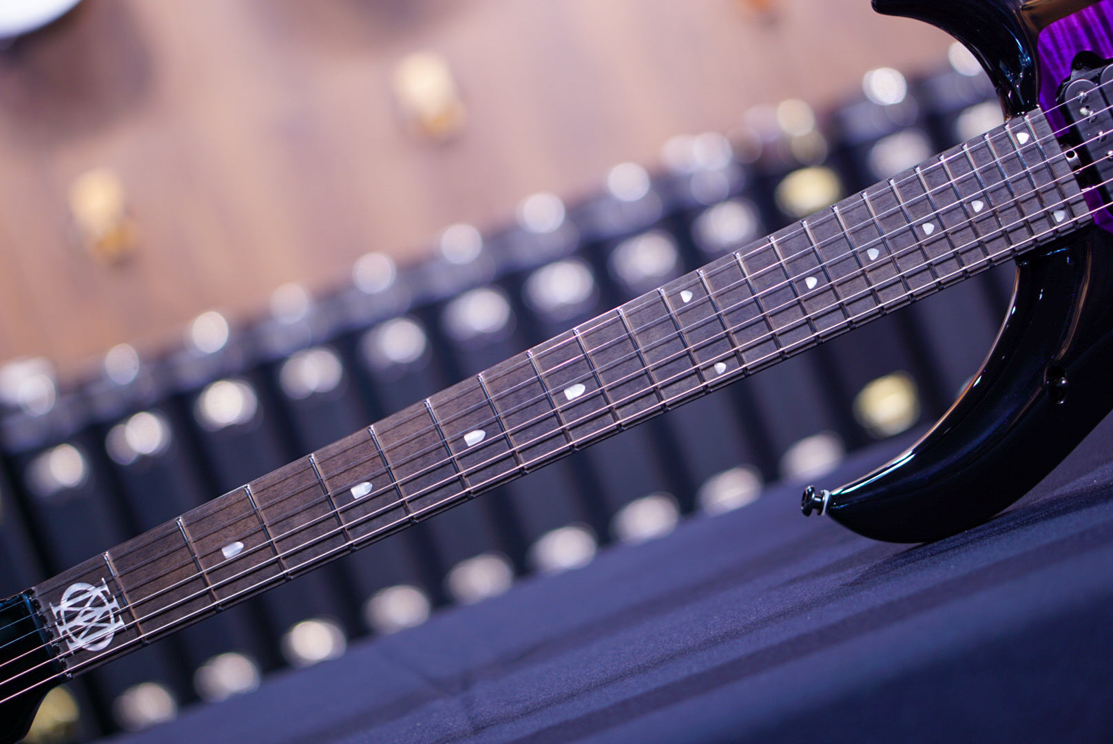 Ernie Ball Music Man Majesty 6 Wisteria Blossom M017087