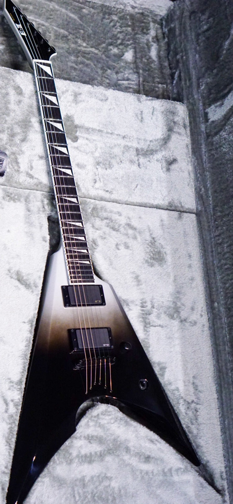 ESP E-II ARROW FR Black silver fade ES4461223