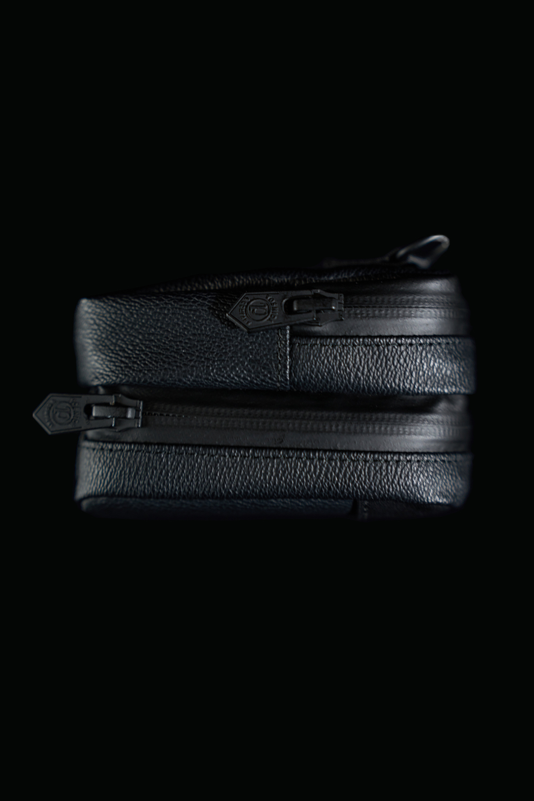 MINOTAUR INST. × POTR、ショルダーウォレットバック発売