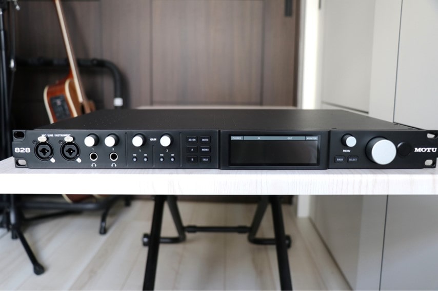 MOTU 828をレビュー。卓越したオーディオクオリティと機能性を実現した