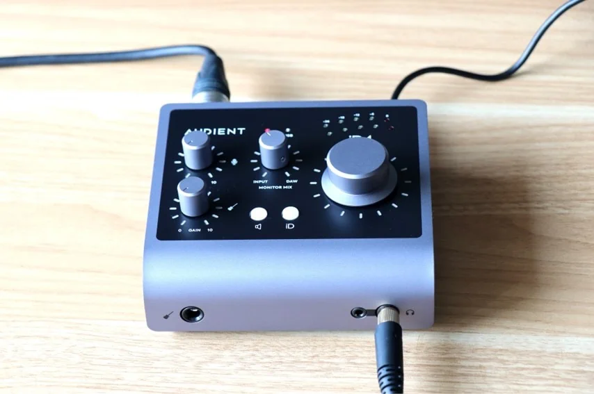 AUDIENT iD4mkIIをレビュー。3万円程度で買える音質・機能ともに優れた